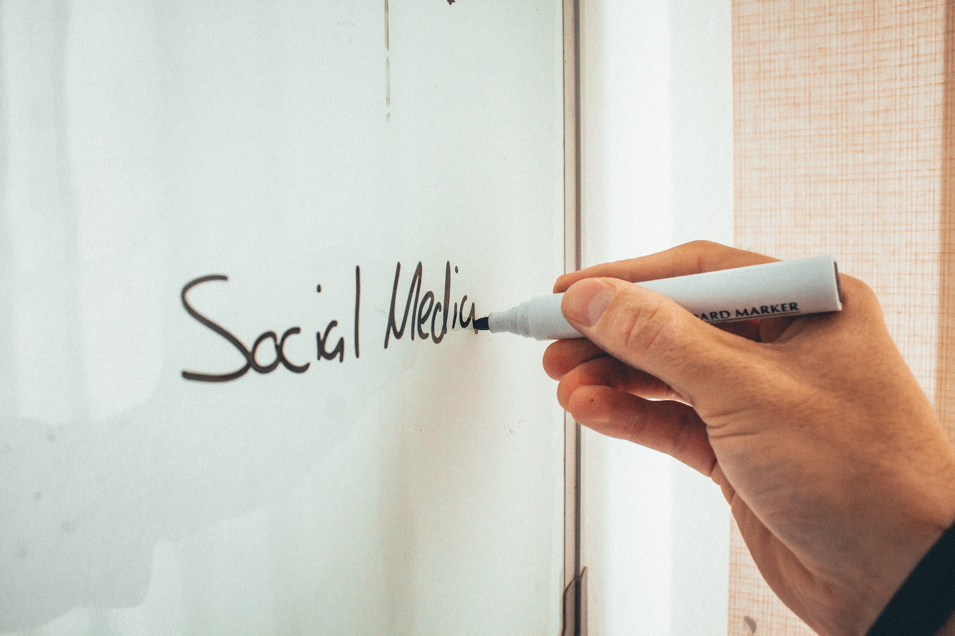 Crafting a Winning Social Media Marketing Strategy